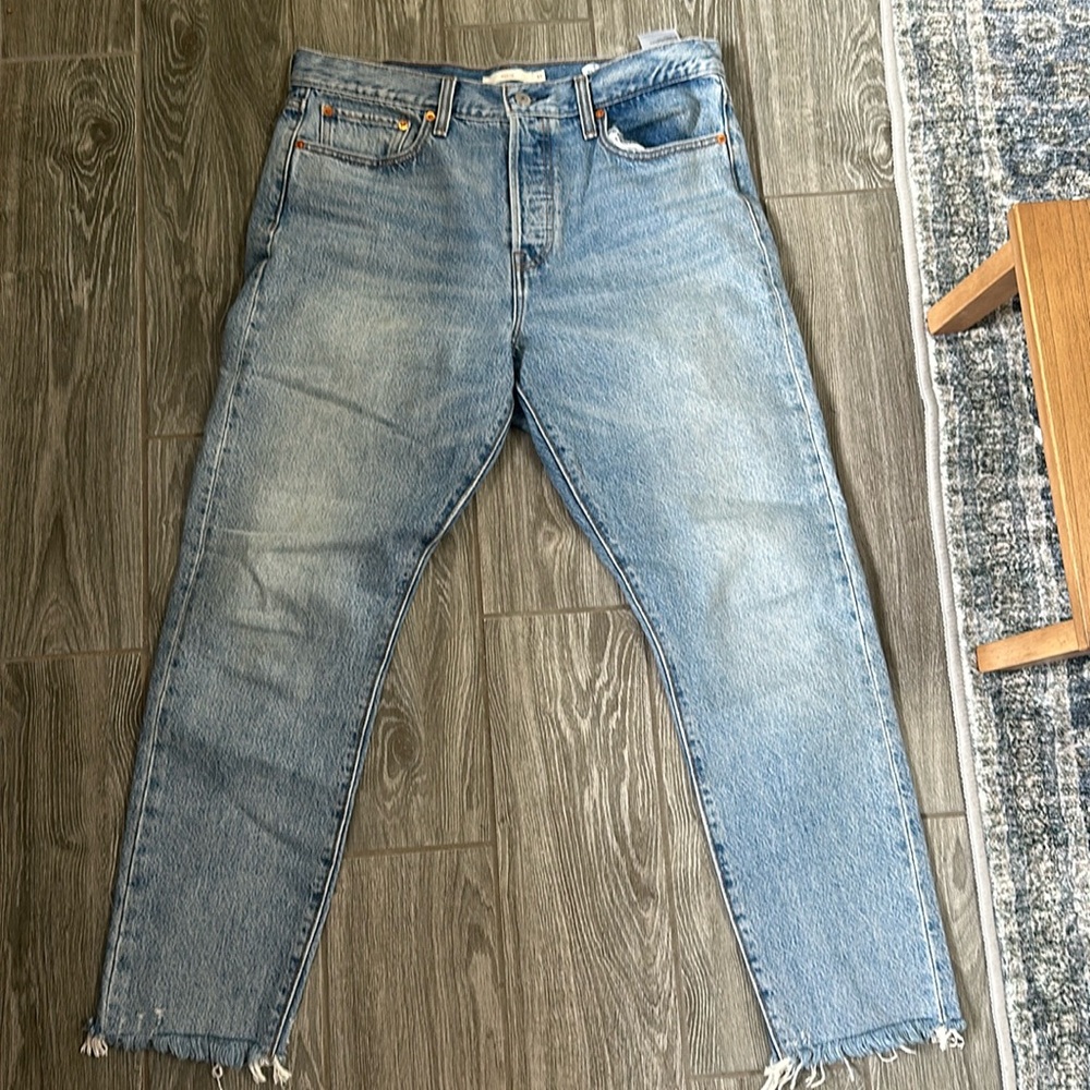 Levi’s Premium Big E Wedgie Icon Fit Ankle Jeans